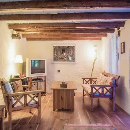 Dom wakacyjny Villa Uezuemevi *
